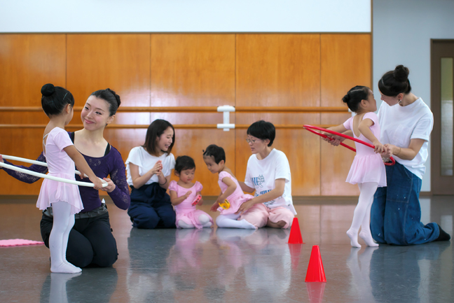 ママと一緒にプレ・バレエ